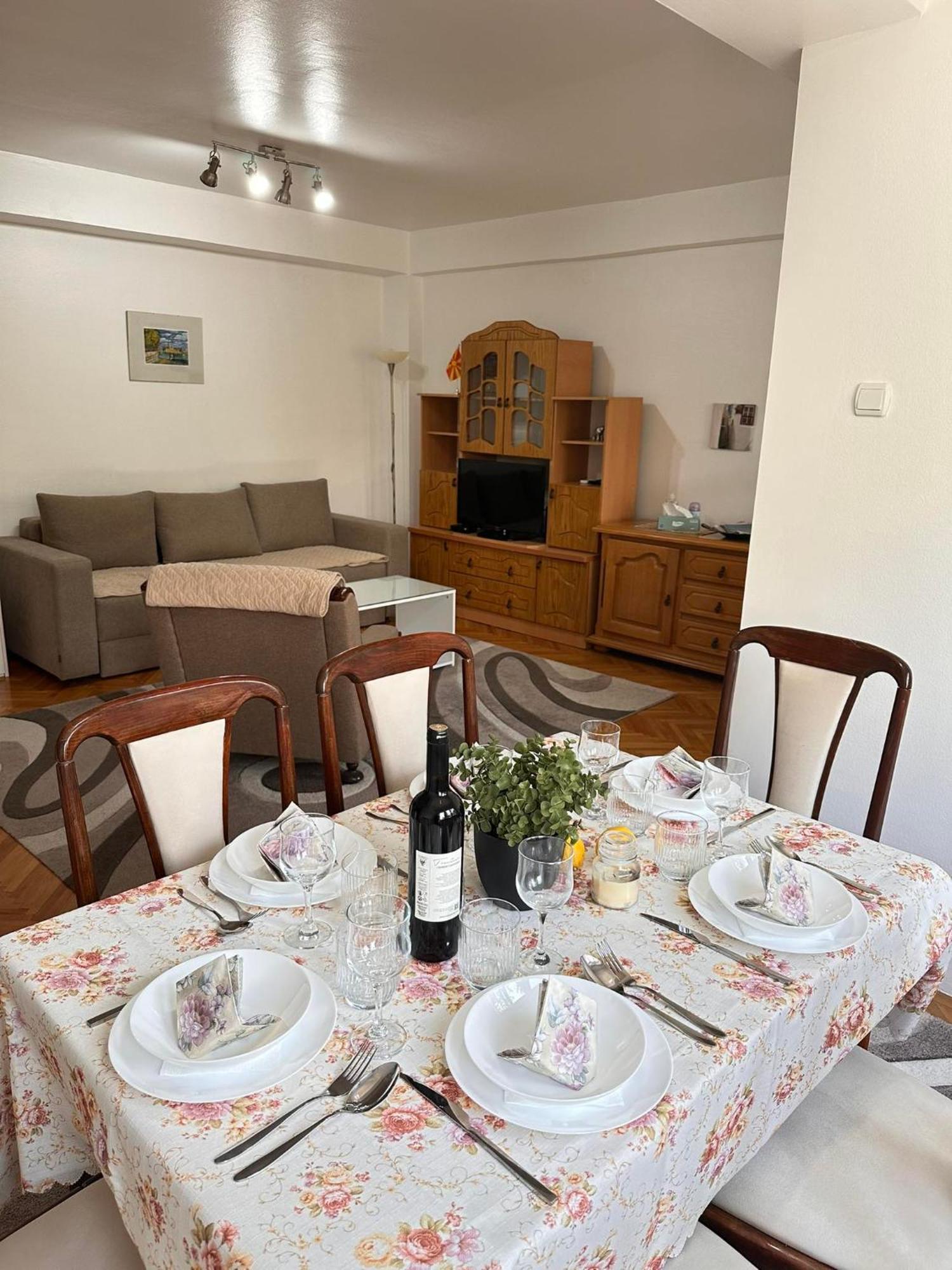 Viktor Apartment クマノヴォ エクステリア 写真